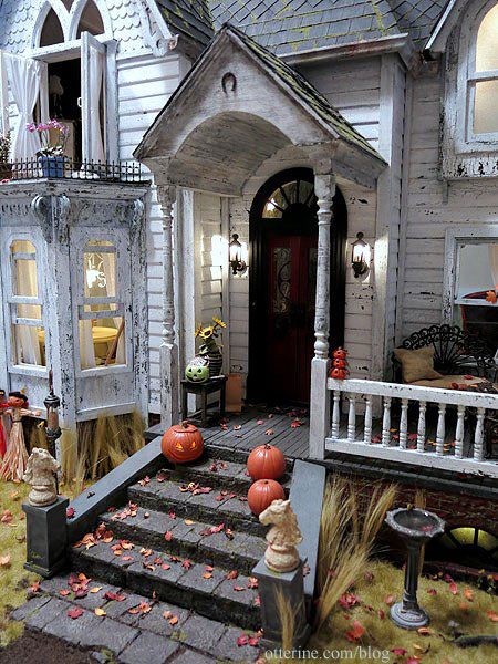 miniature halloween houses